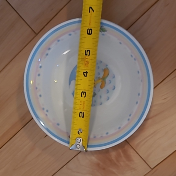 Gibson Looney Tunes tweety bird plates, bowls, and mugs - Picture 6 of 8